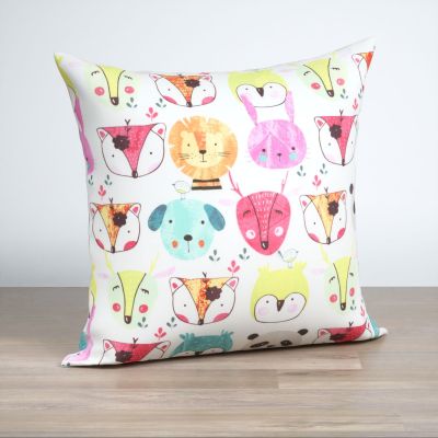 Dekokissen quadratisch in Weiß