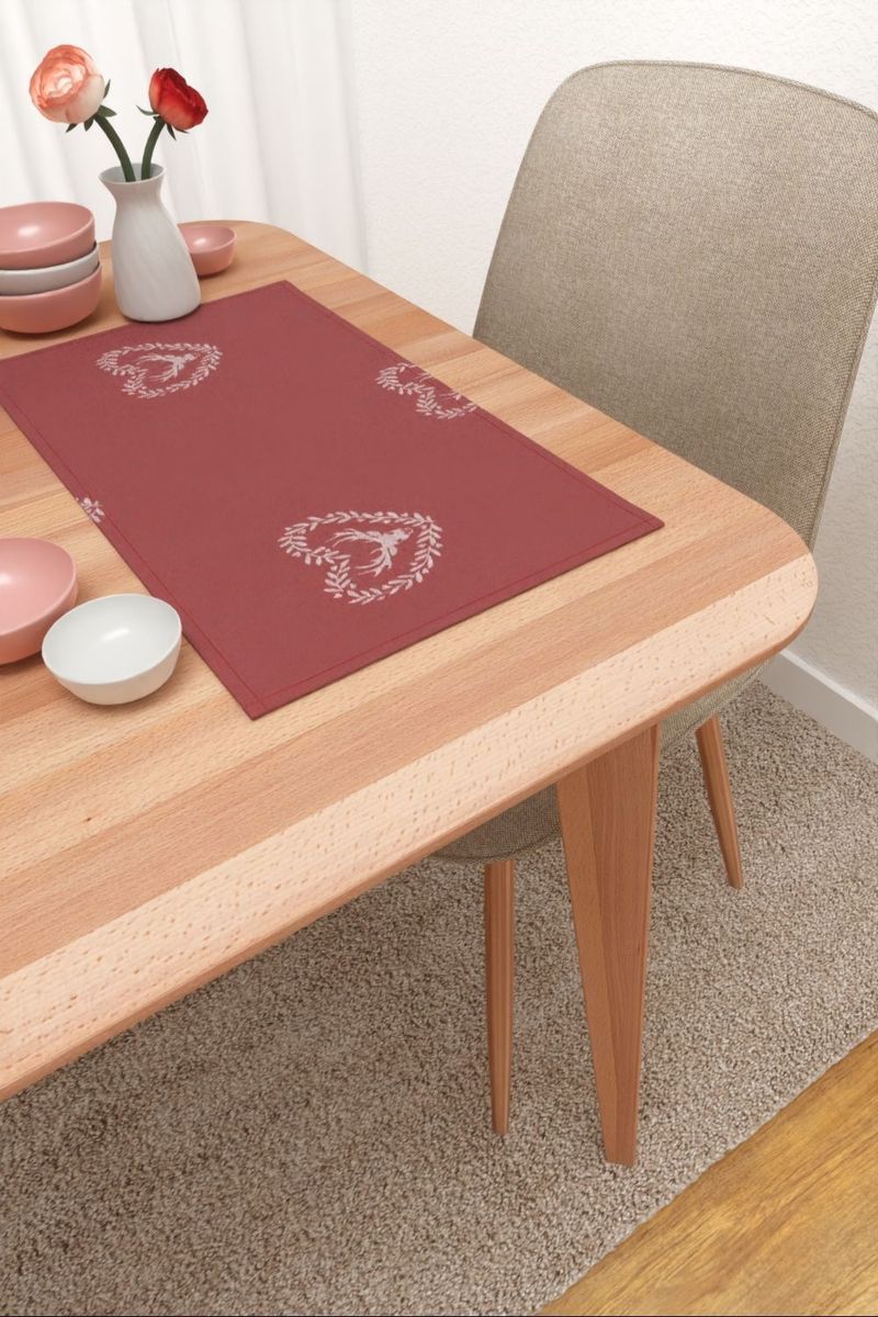 Platzdeckchen in Rot