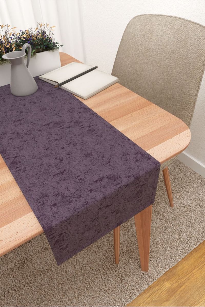 Tischläufer in violett