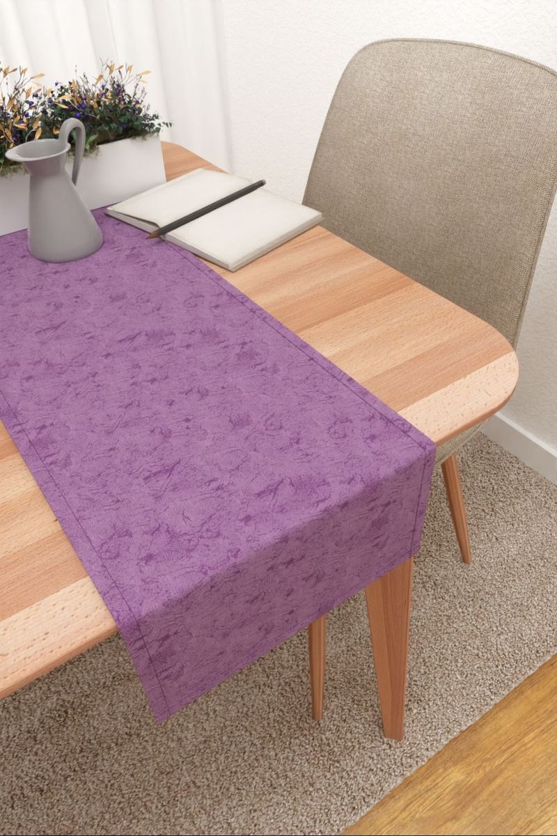 Tischläufer in violett